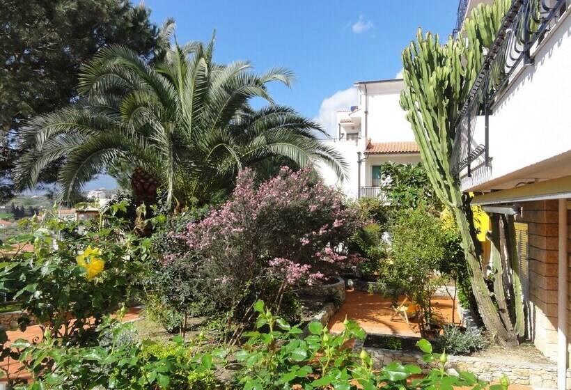 هتل Residence Dei Fiori