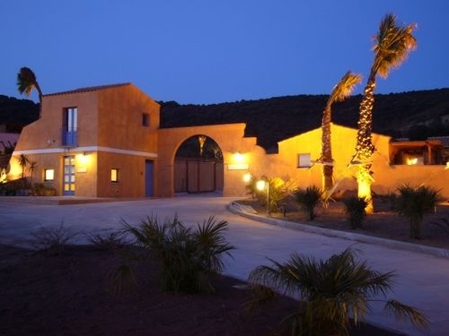 בית מלון כפרי S'acqua Sassa Resort