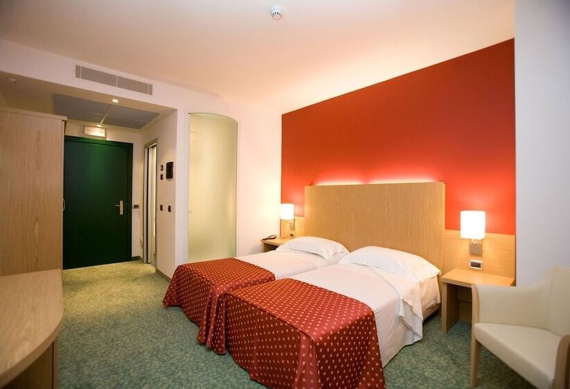 בית מלון כפרי Senator