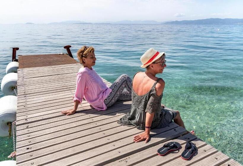 Kinetta Beach Resort And Spa