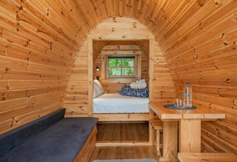 فندق Coromandel Shelly Beach Top 10 Holiday Park