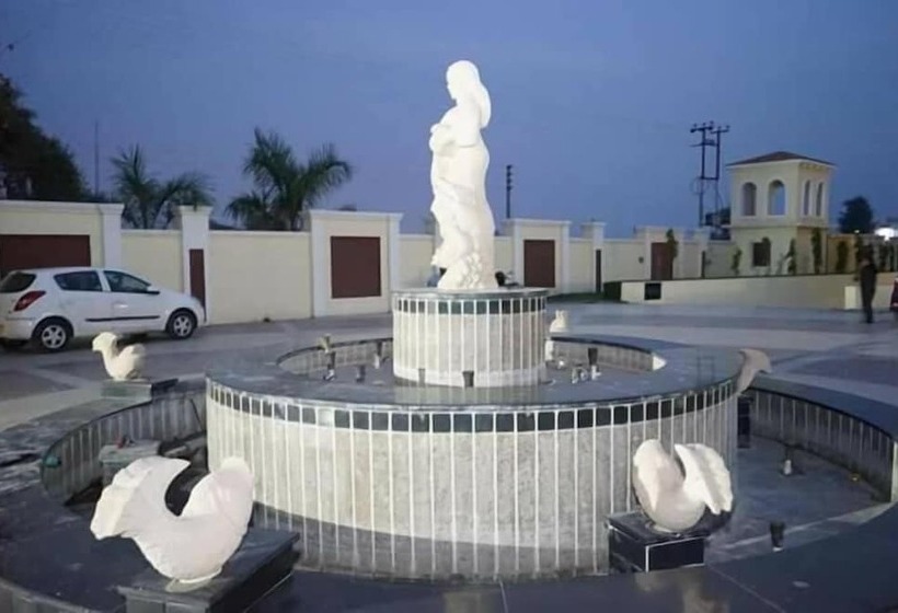 Brij Bhoomi Resort