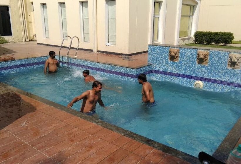 Brij Bhoomi Resort