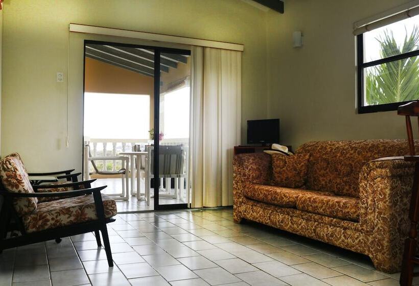 Hersher Studios & Apartments
