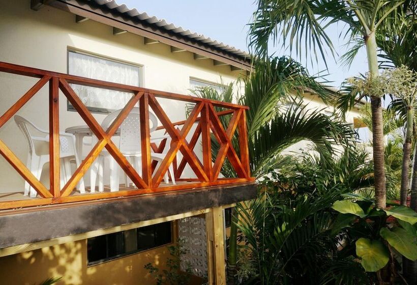 Hersher Studios & Apartments