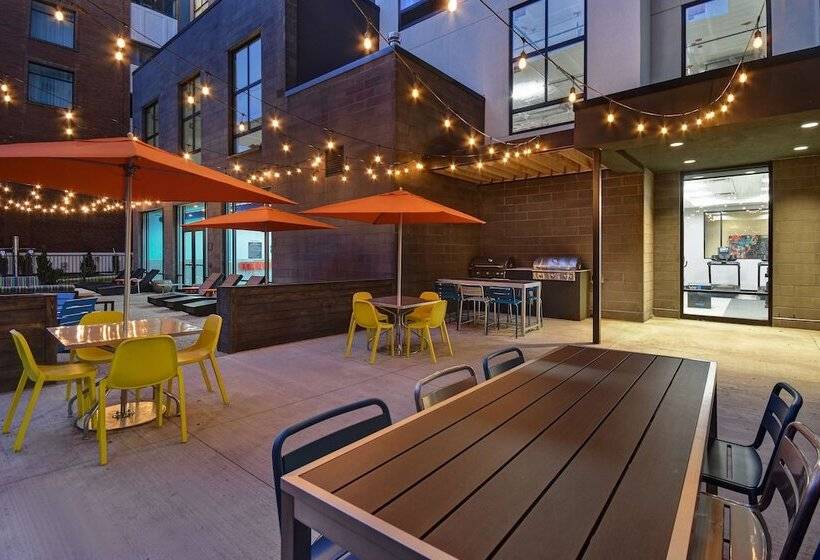 هتل Home2 Suites By Hilton Kalamazoo Downtown