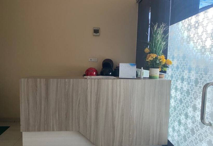 هتل Oyo 90548 Kika Homestay