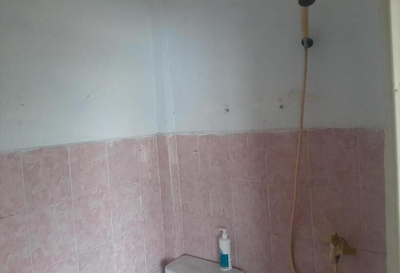 هتل Spot On 90535 Cimanuk Pavilion