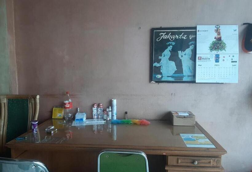 هتل Spot On 90535 Cimanuk Pavilion