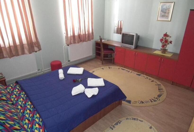 پانسیون Naša Tvrđava Guest Accommodation