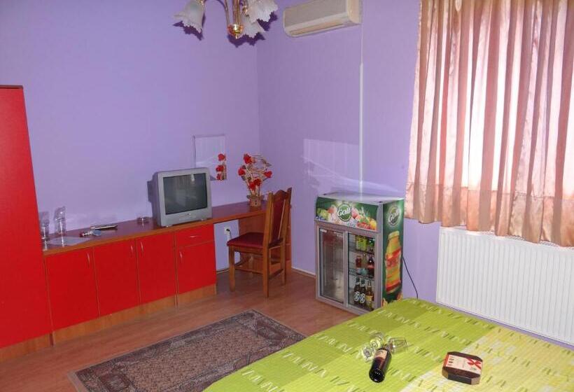 پانسیون Naša Tvrđava Guest Accommodation