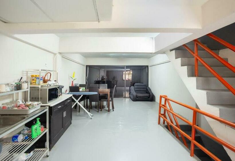 酒店 Oyo 723 Lamphun Hostel