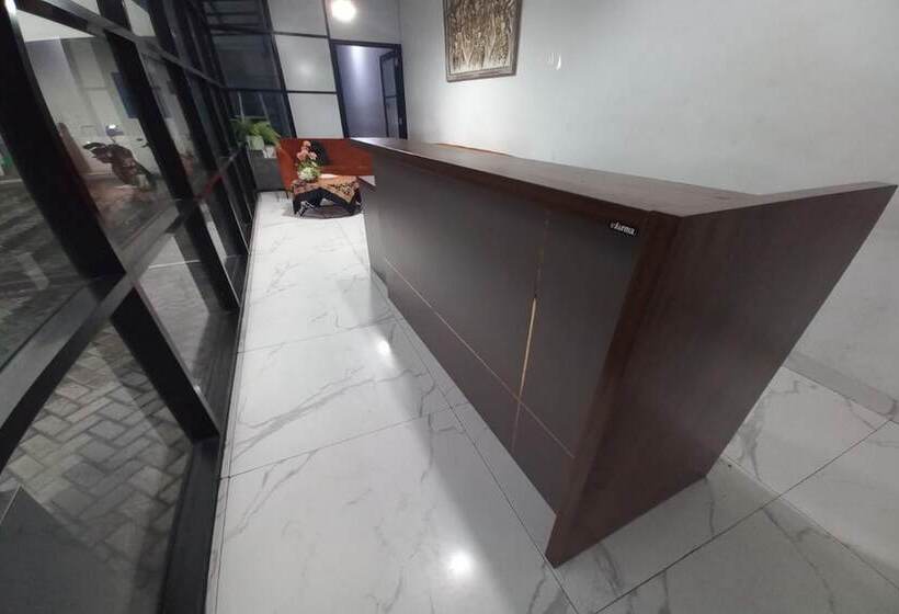 هتل Oyo 90510 Sand S Residence