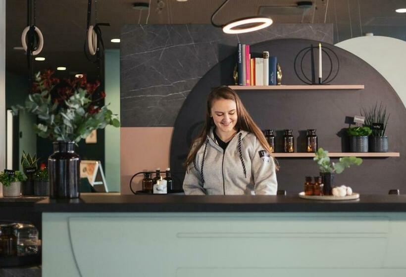 호텔 Holiday Inn   The Niu, Cure Erlangen, An Ihg