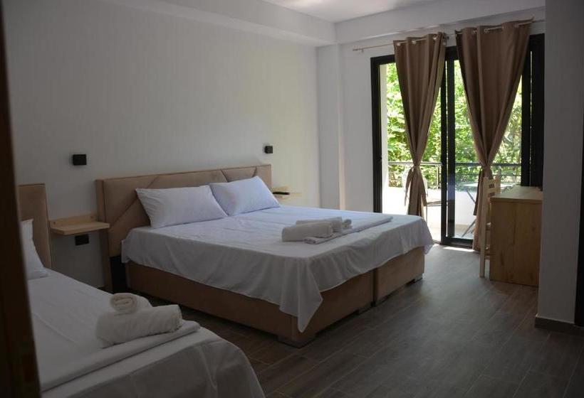 Lungomare Private Rooms