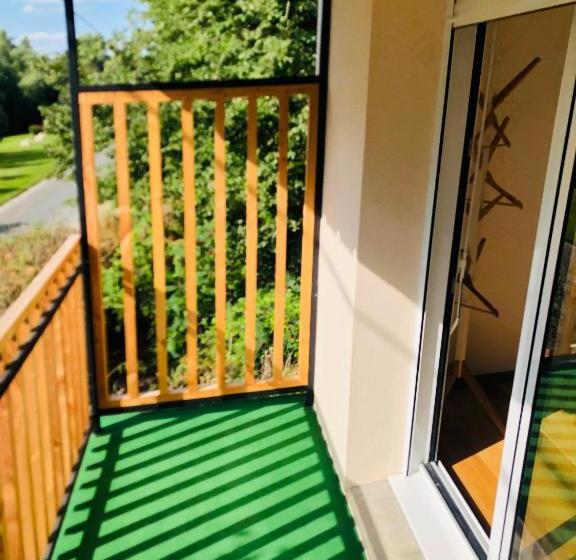 ホテル Logis Hôtel Les Tilleuls