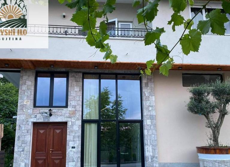 פנסיון Bujtina Gjyshi Ilo