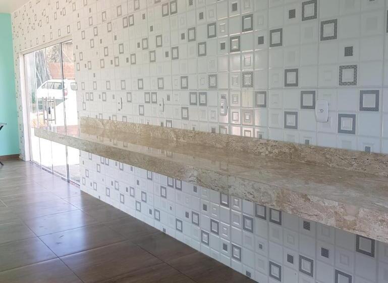 ペンション Pousada Alemk