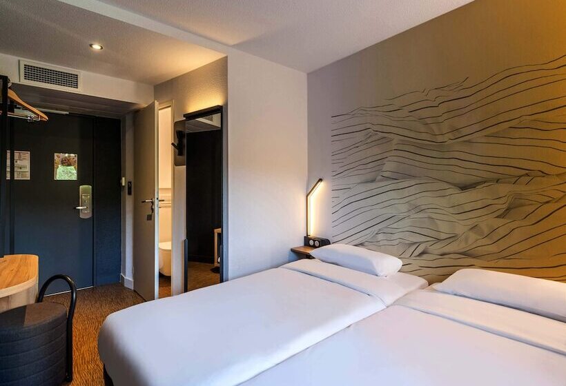 B&b Hotel Cholet Nord