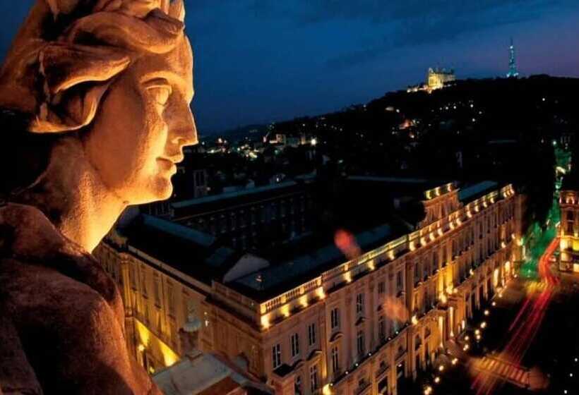 هتل A&h Privilège Lyon Est   Saint Priest Eurexpo
