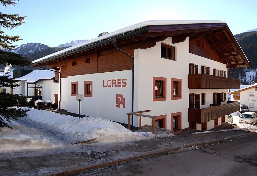 هتل Apartments Lores