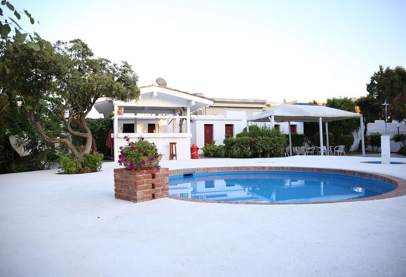 هتل Assinos Palace