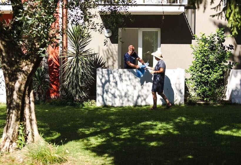 هتل Brione Green Resort