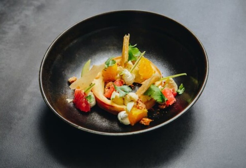 هتل Hôtel Spa Restaurant La Madrague