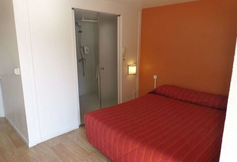 هتل Premiere Classe Biarritz