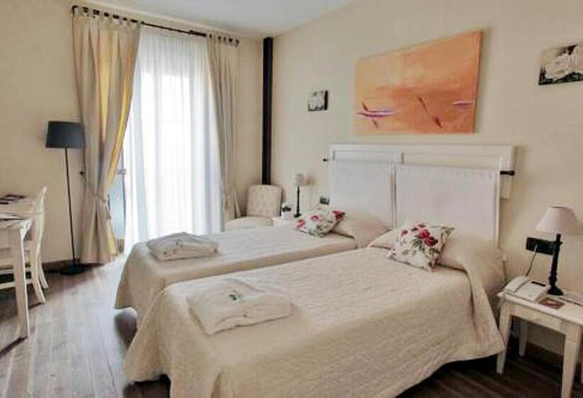 فندق Relais Bella Rosina Pool & Spa