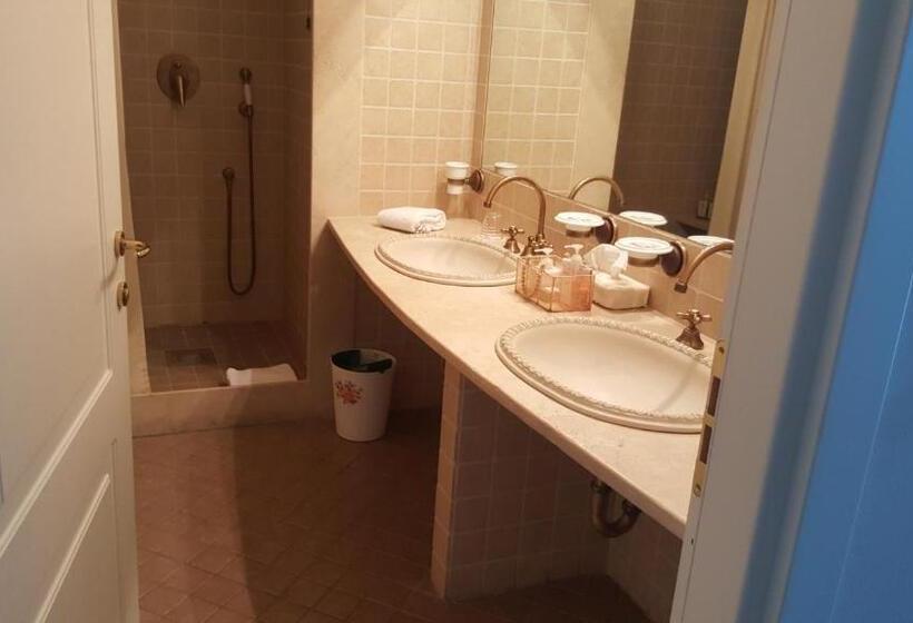 בית מלון כפרי Relais Bella Rosina Pool & Spa