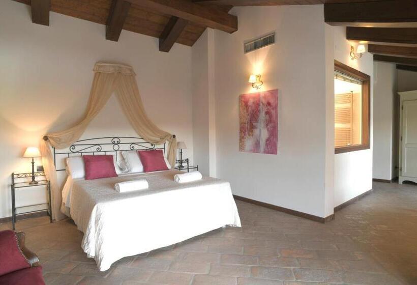 فندق Relais Bella Rosina Pool & Spa