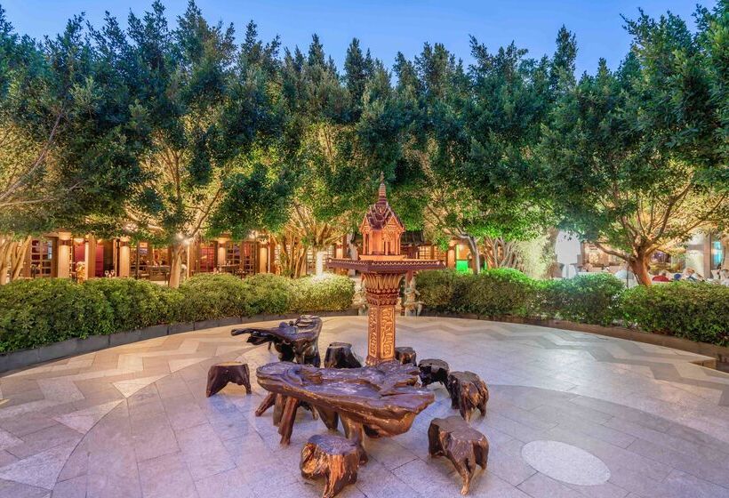 هتل Rixos Sungate, The Land of Legends Access