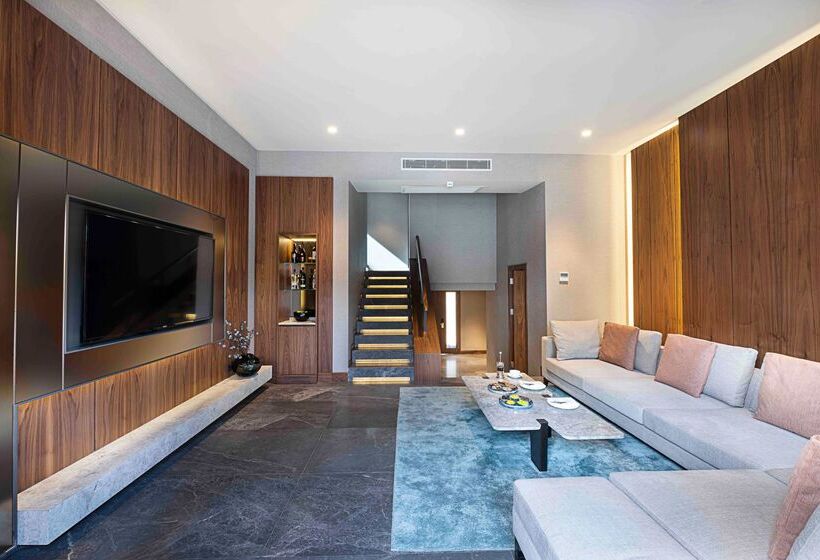 هتل Rixos Sungate, The Land of Legends Access