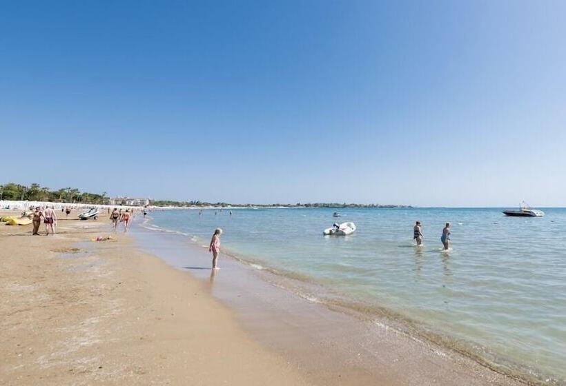 Sandy Beach Hotel   All Inclusive
