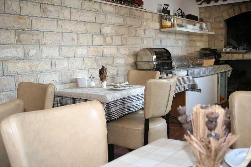 هتل Apartments Johnny