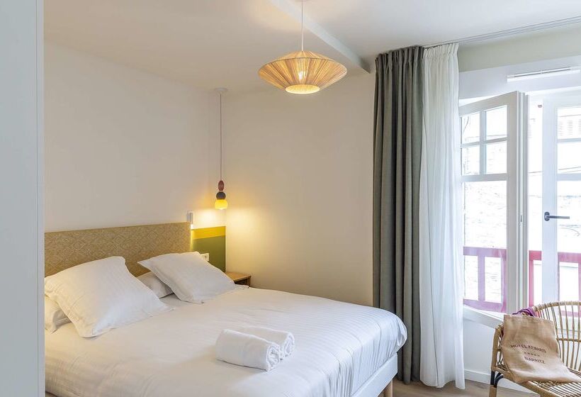 هتل Hôtel Kemaris