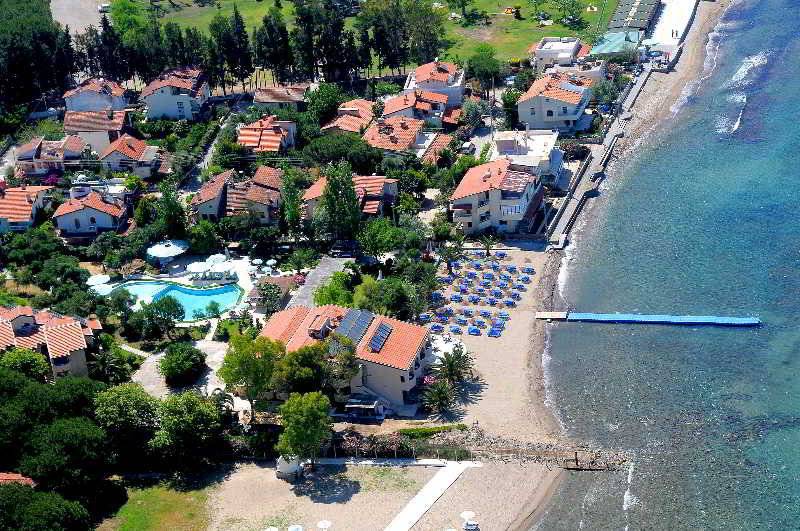 בית מלון כפרי Dogan Paradise Beach