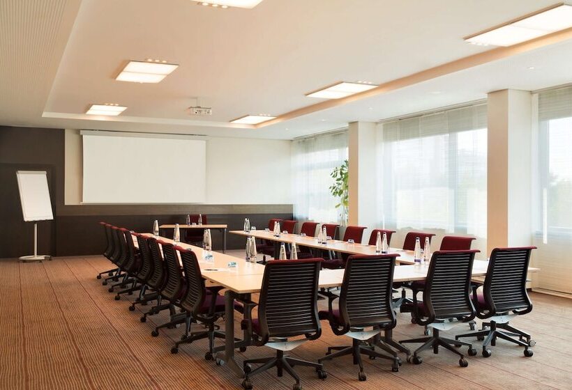 Infinity Hotel & Conference Resort Munich