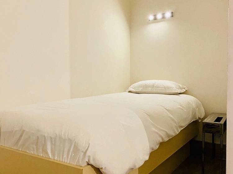 هتل Le Dormeur Du Val