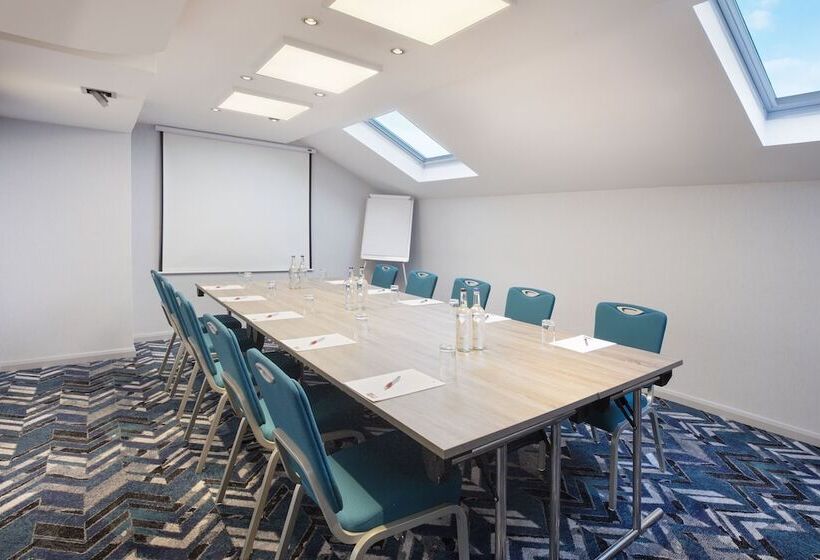 هتل Leonardo  London Heathrow Airport