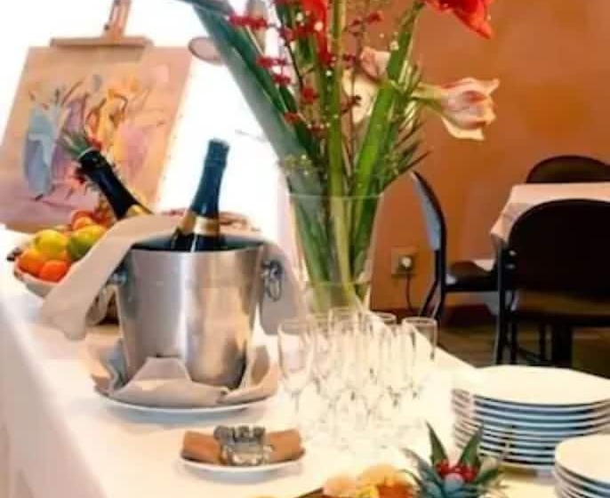 酒店 Logis Lyon Est Porte De L Ain