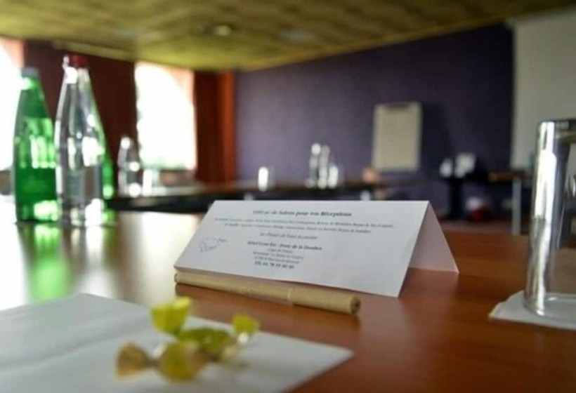 酒店 Logis Lyon Est Porte De L Ain