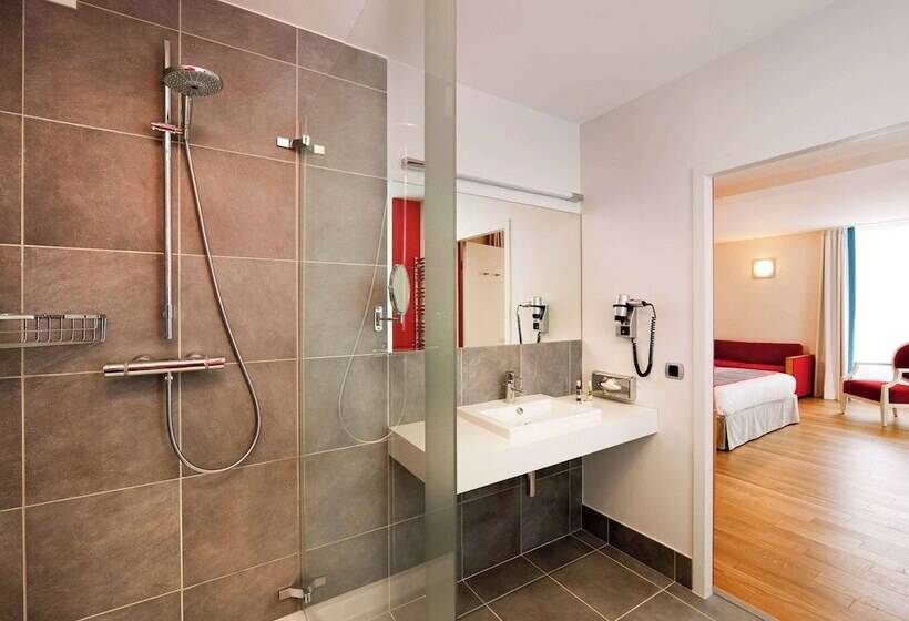 ホテル Mercure Vittel