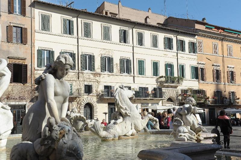 فندق Navona Apartments