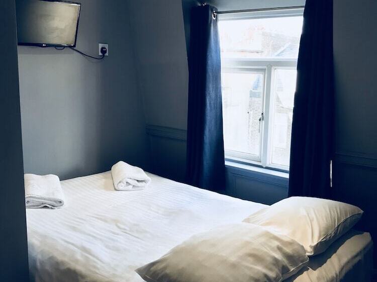 هتل The Excelsior