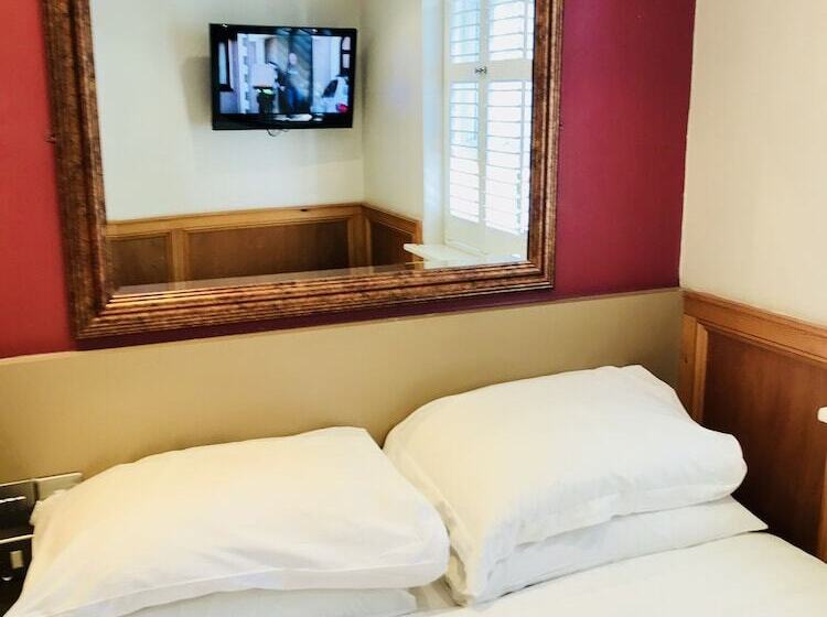 هتل The Excelsior