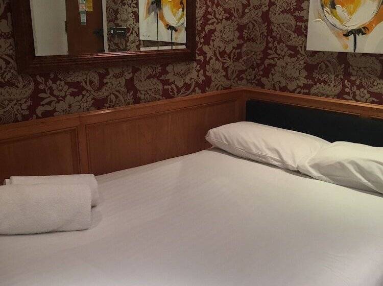 هتل The Excelsior