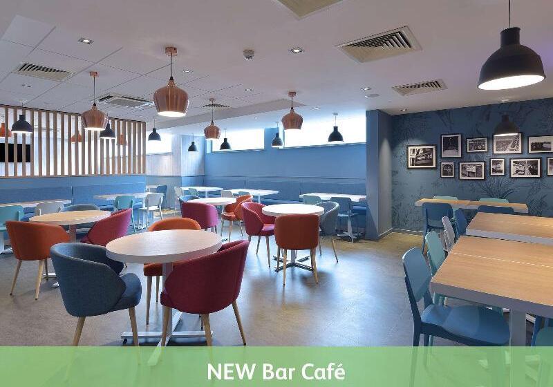 هتل Travelodge London Central Waterloo