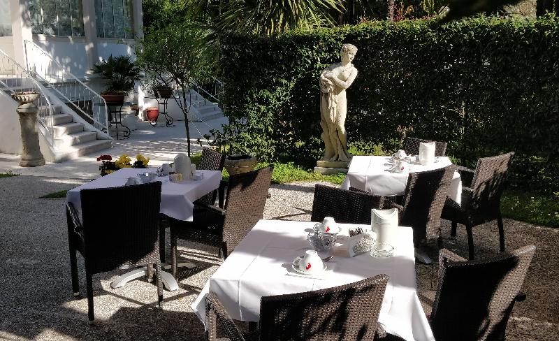 هتل Villa Delle Palme